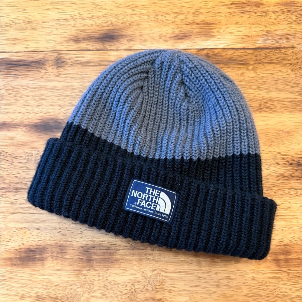 The North Face Men's Two-Tone Black and Gray Beanie